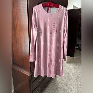 Brand new ladies large long sleeve dress.